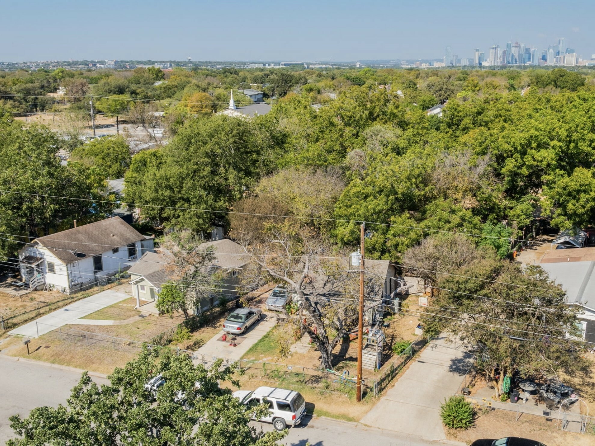 Property Photo:  610 Thrasher Lane  TX 78741 