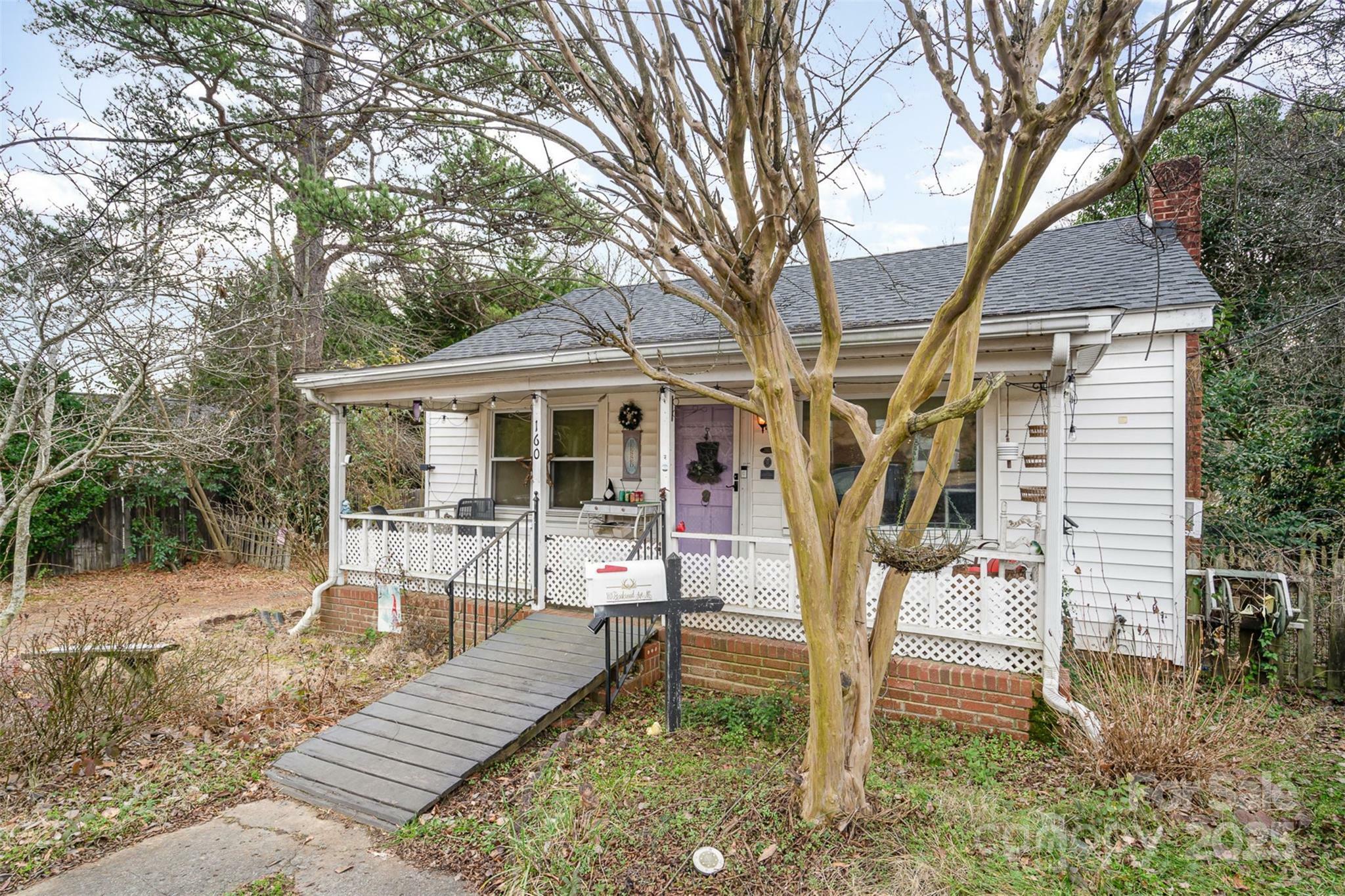 Property Photo:  160 Brookwood Avenue NE  NC 28025 