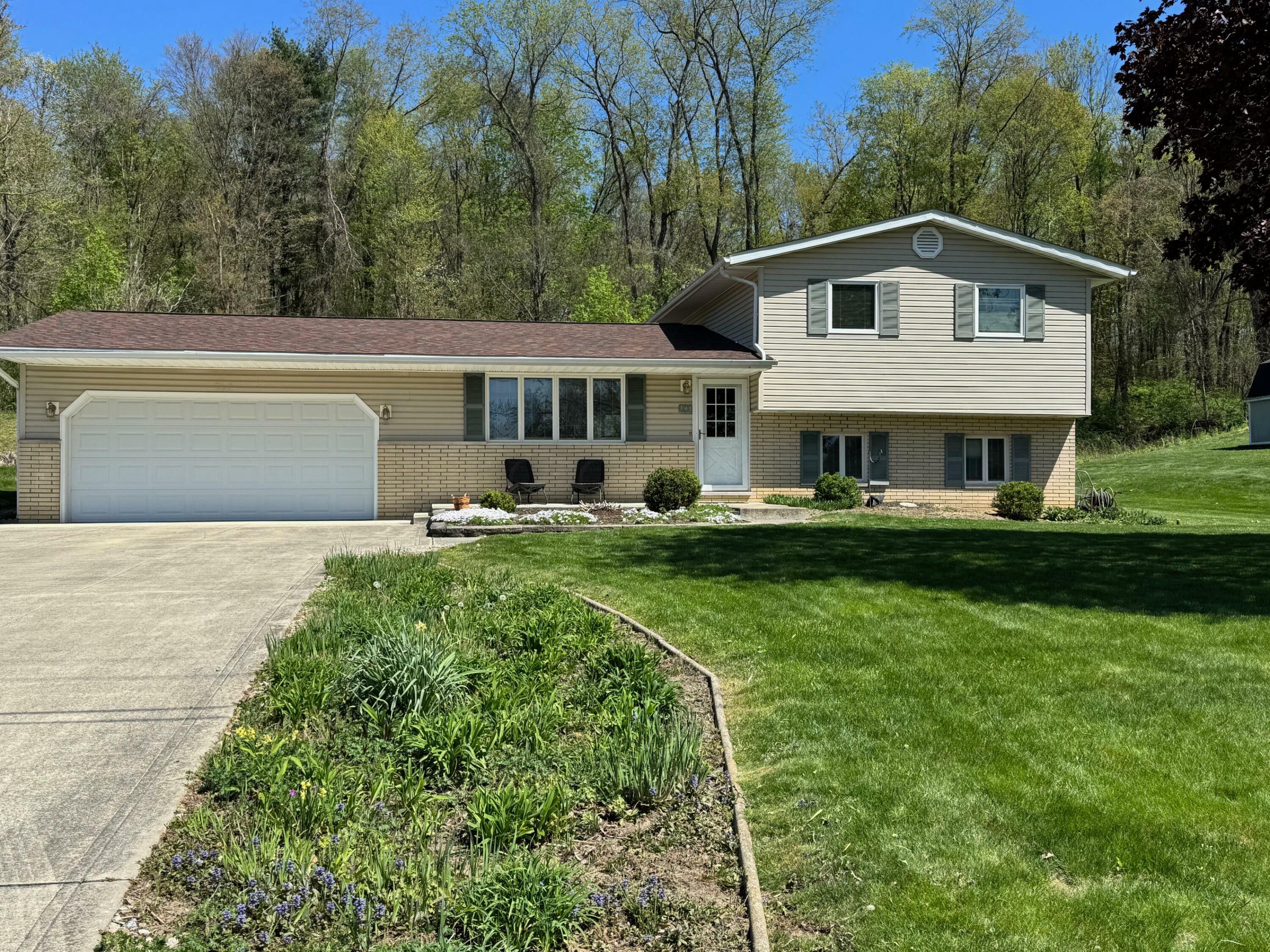 Property Photo: 391 Clearview Drive OH 43055