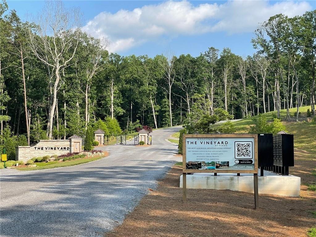 Property Photo:  134 Twisted Oak Road  GA 30175 
