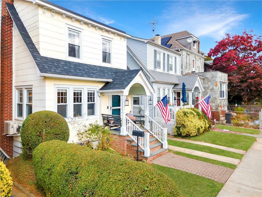 Property Photo:  39 Earley Street  NY 10464 