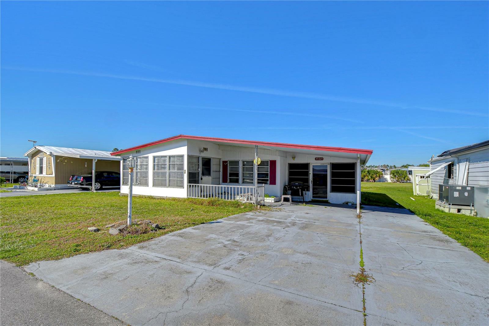 Property Photo:  35045 Dale Avenue  FL 33541 