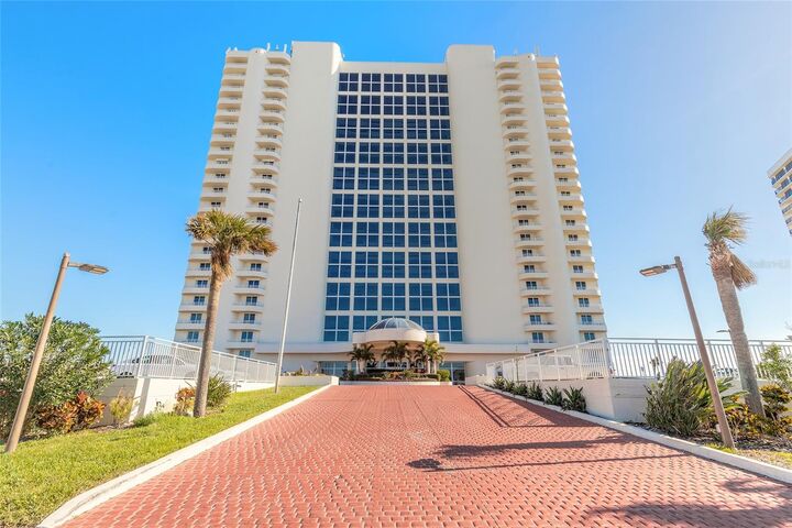 Property Photo:  2545 S Atlantic Avenue Ph4  FL 32118 