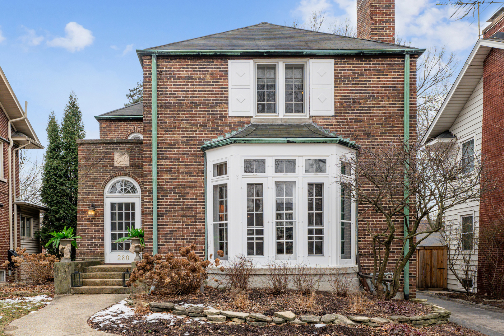 Property Photo:  280 W Elm Park Avenue  IL 60126 