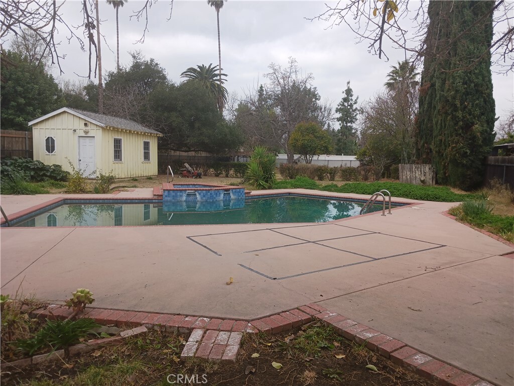Property Photo: 6125 Shirley Avenue CA 91356