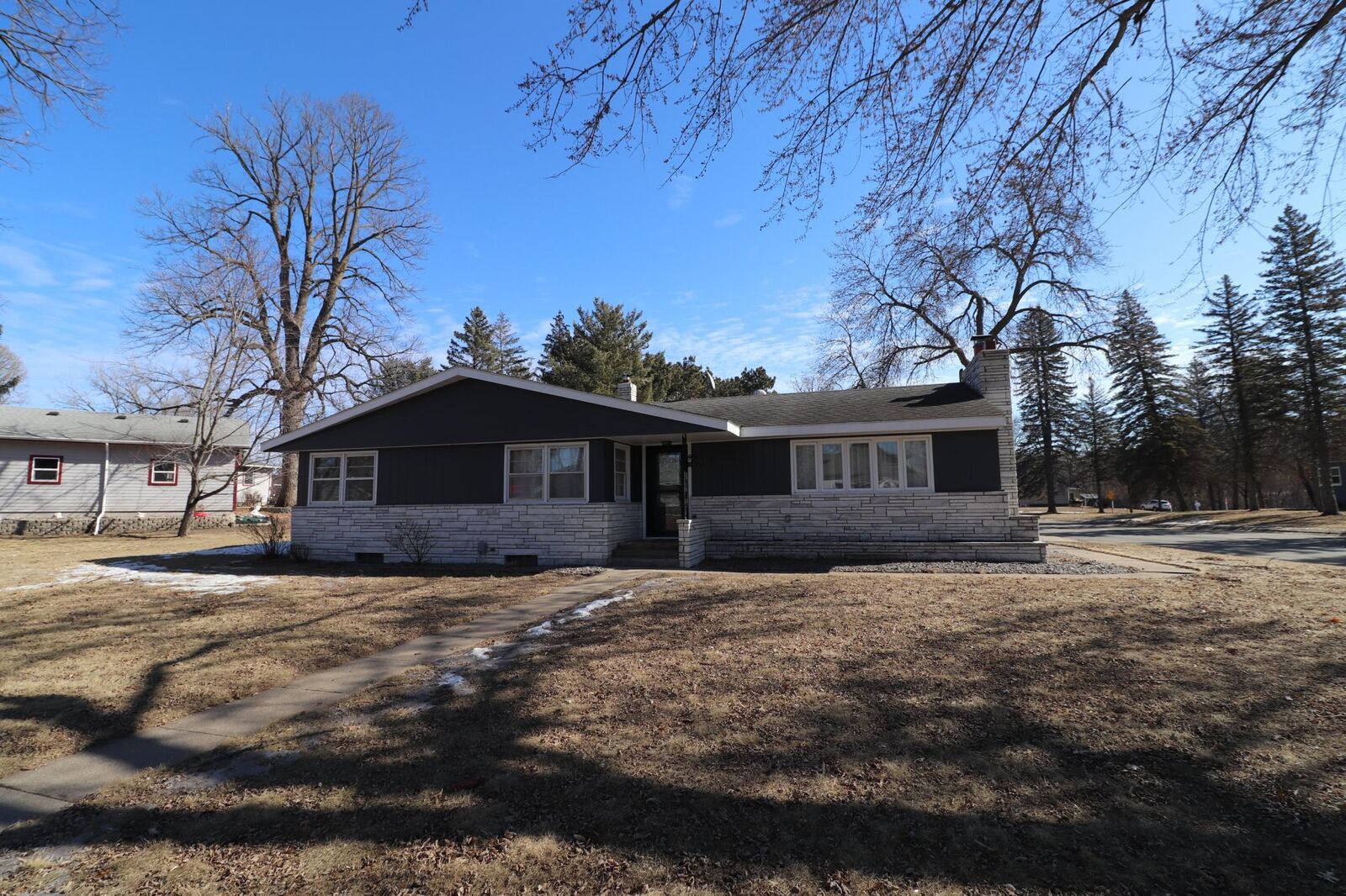 Property Photo:  505 9th Street SE  MN 56345 