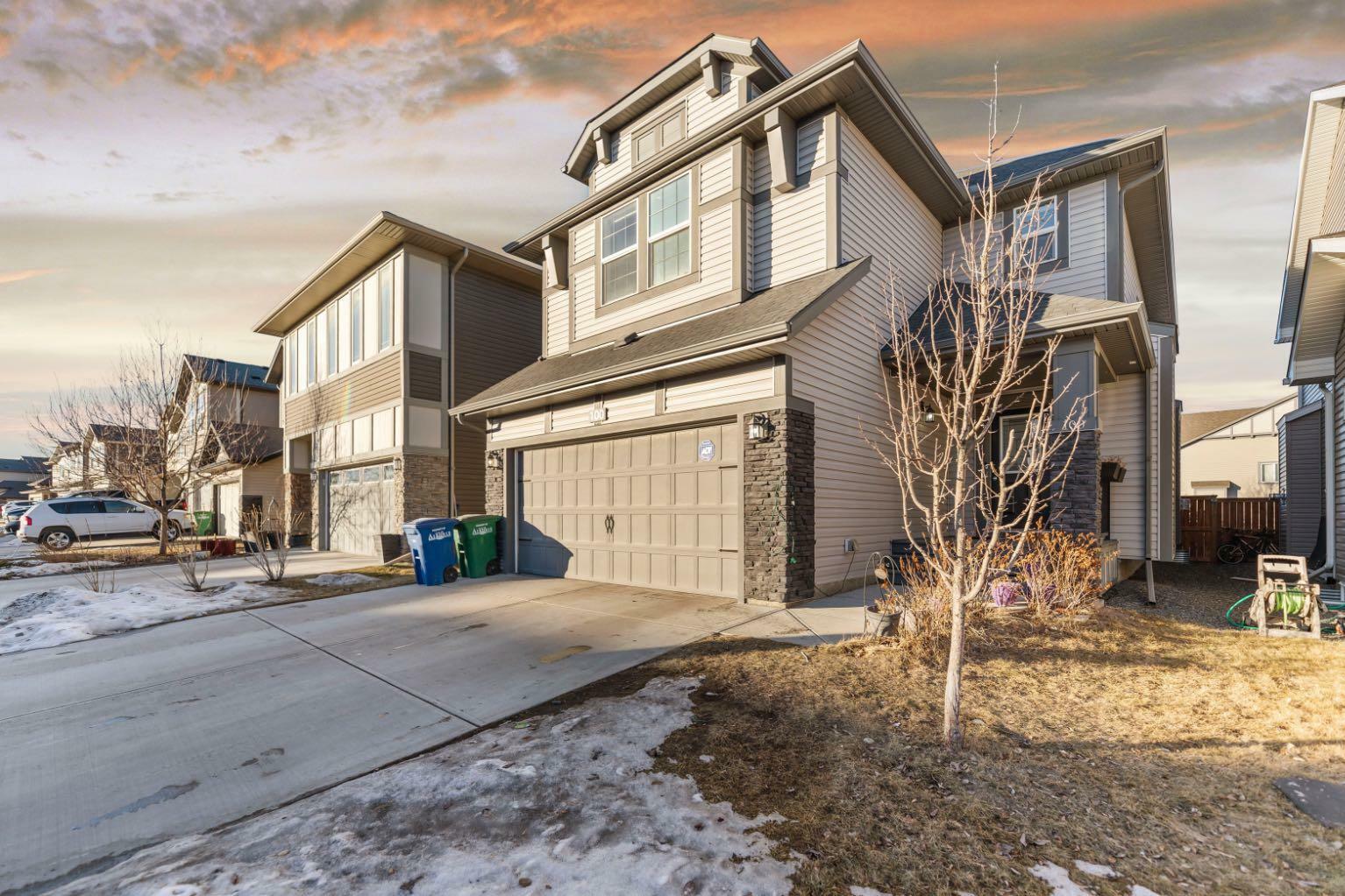 100 Hillcrest Avenue SW  Airdrie AB T4B 4C8 photo