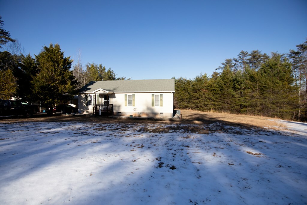 Property Photo:  1870 Meherrin Road  VA 23954 