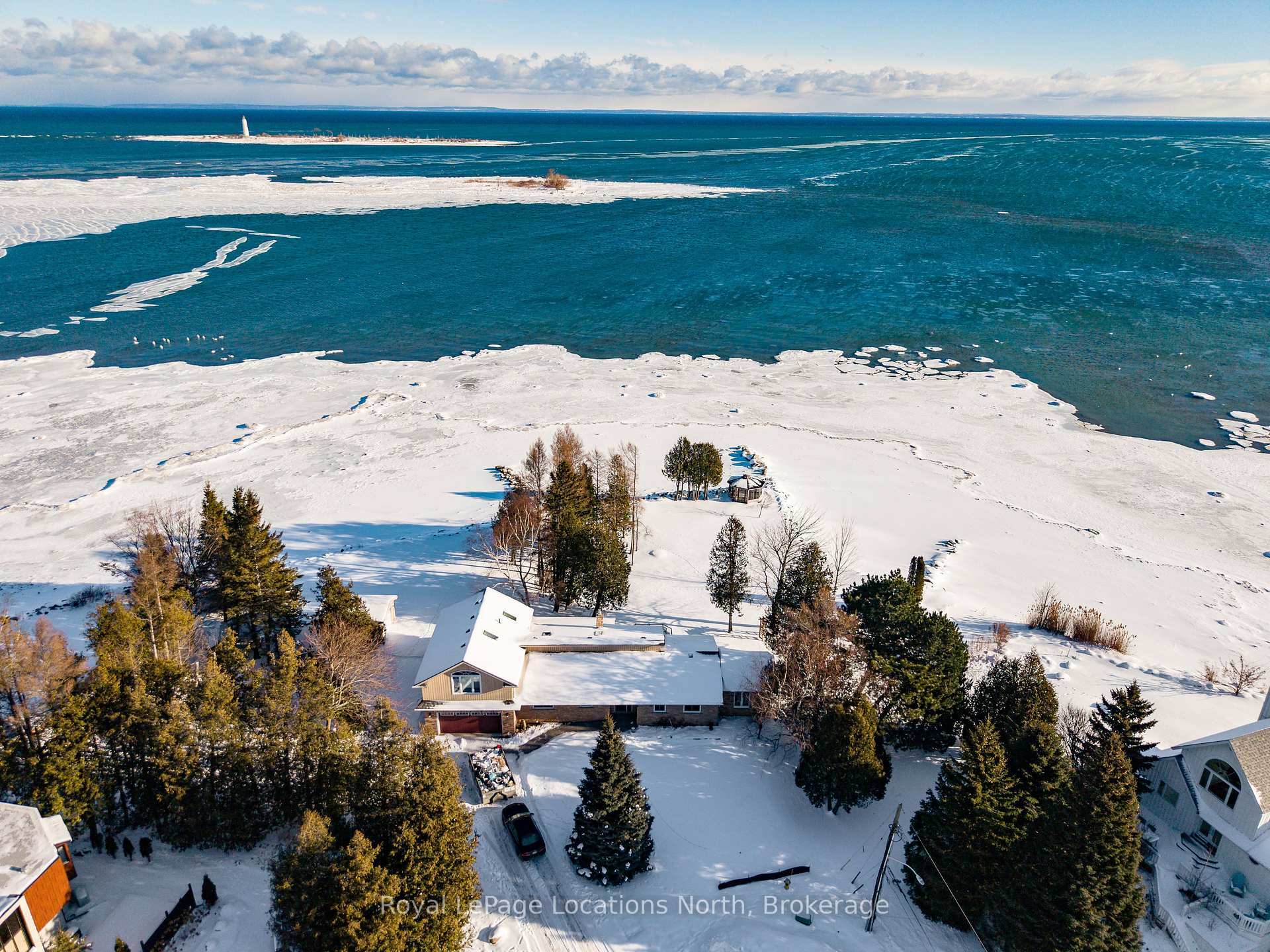 Property Photo: 108 Bartlett Blvd ON L9Y 5C9