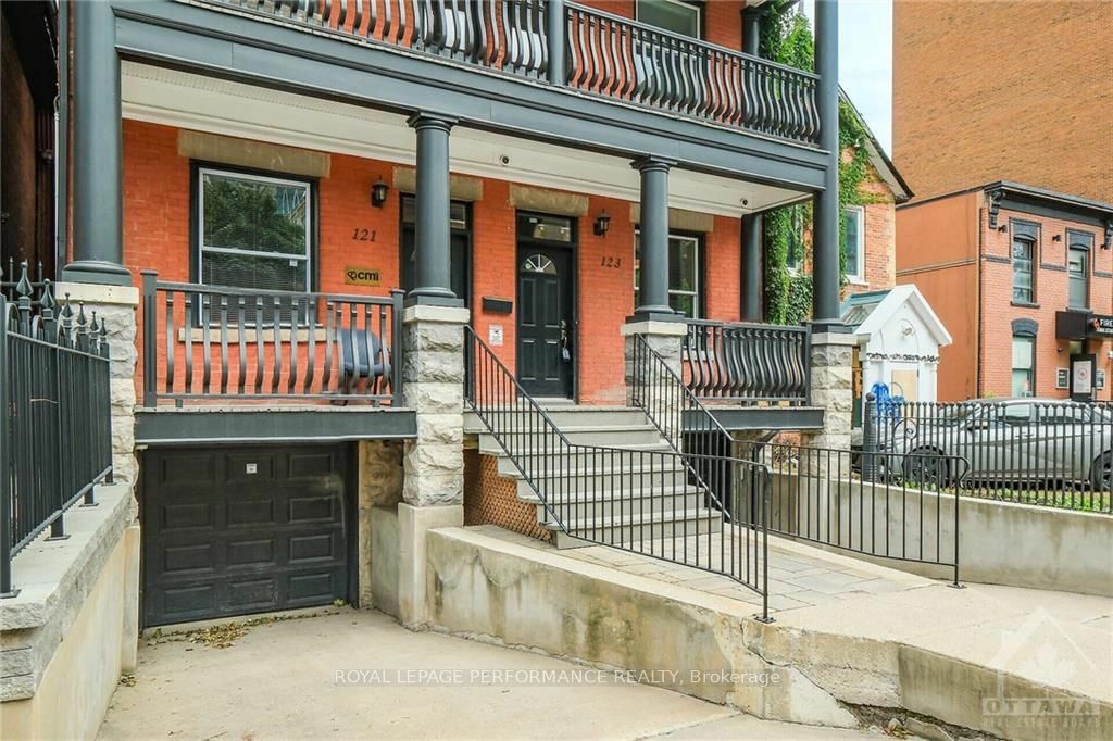 Property Photo:  121 York St  ON K1N 5T4 