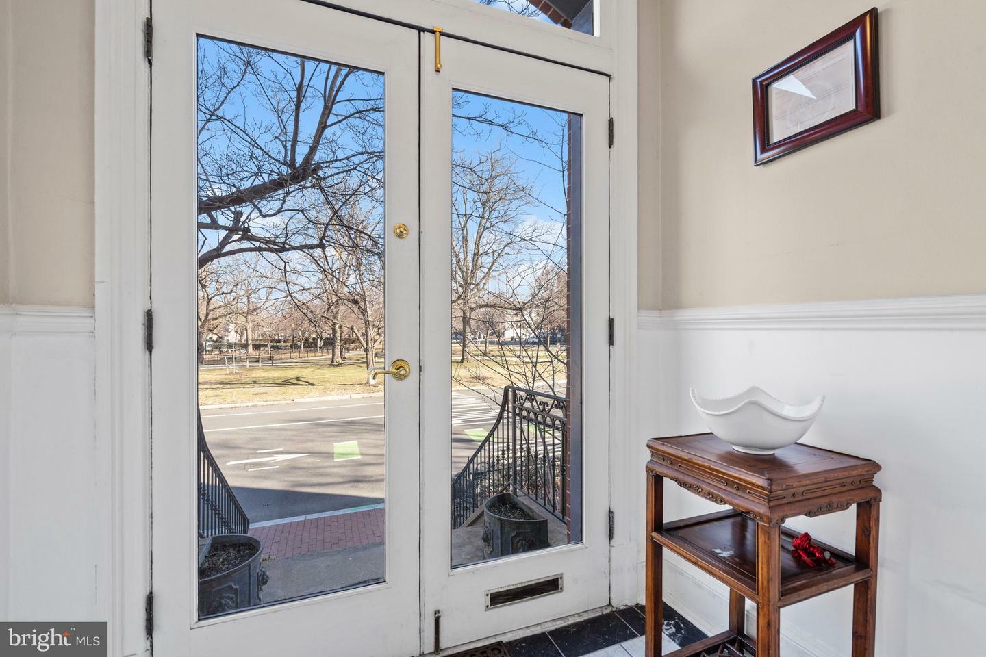 Property Photo:  226 4th Street NE  DC 20002 