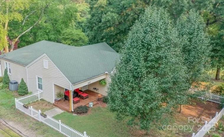 Property Photo:  2407 Brookside Avenue  NC 28081 