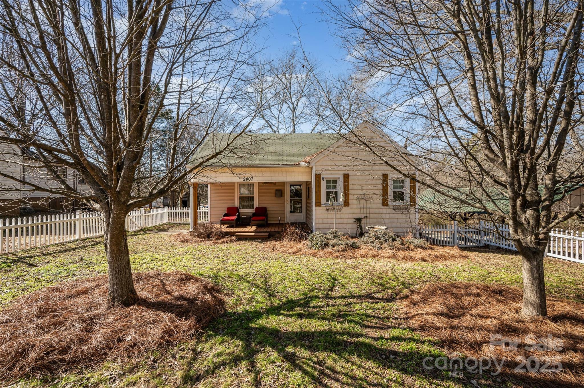 Property Photo:  2407 Brookside Avenue  NC 28081 