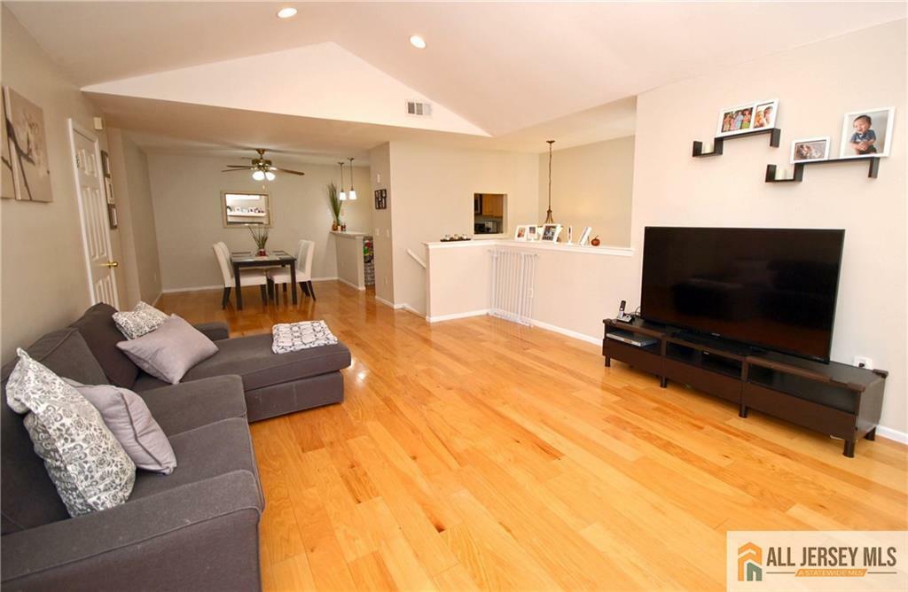 Property Photo:  187 Barclay Court 187  NJ 08854 