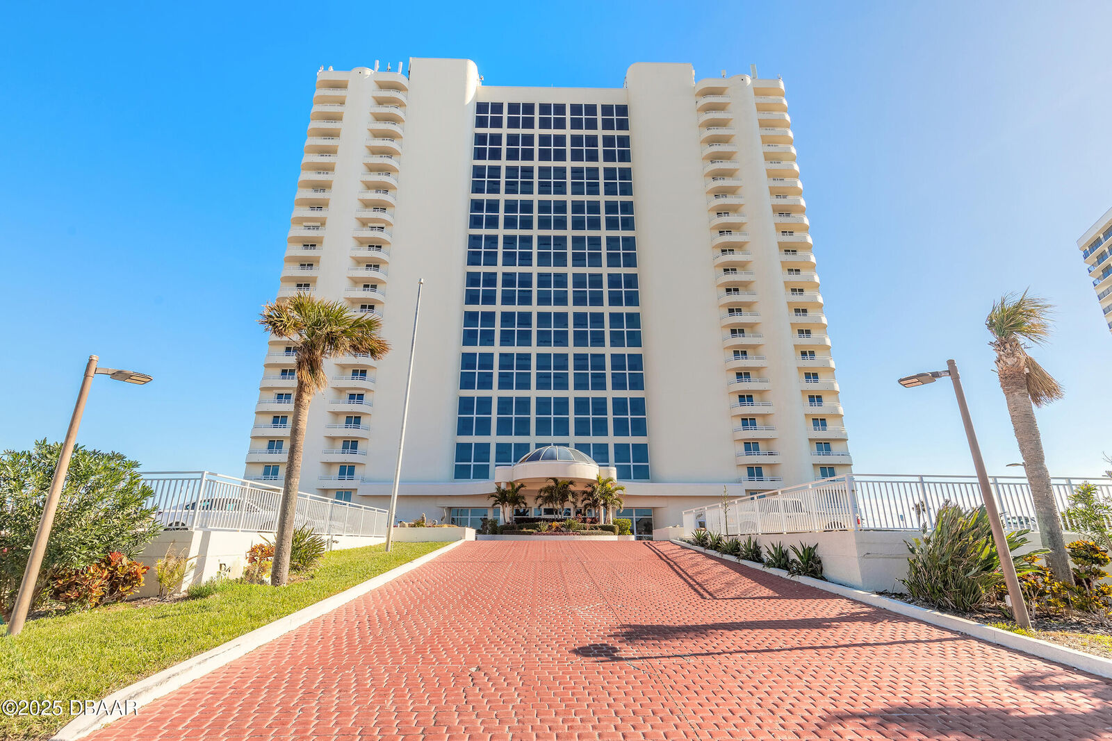 Property Photo:  2545 S Atlantic Avenue Ph40  FL 32118 