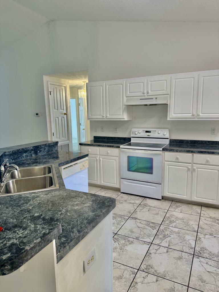 Property Photo: 6353 Havenmist Lane FL 32536