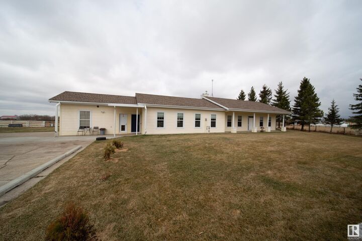 Property Photo: 51214 Rge Rd 232 AB T8B 1K8