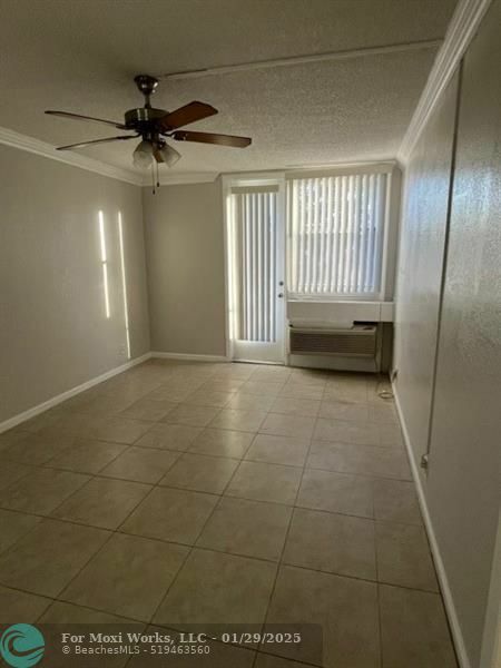 Property Photo:  2701 Riverside Dr 306-B  FL 33065 