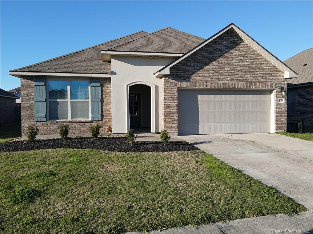 Property Photo: 3139 Crest Lane LA 70607