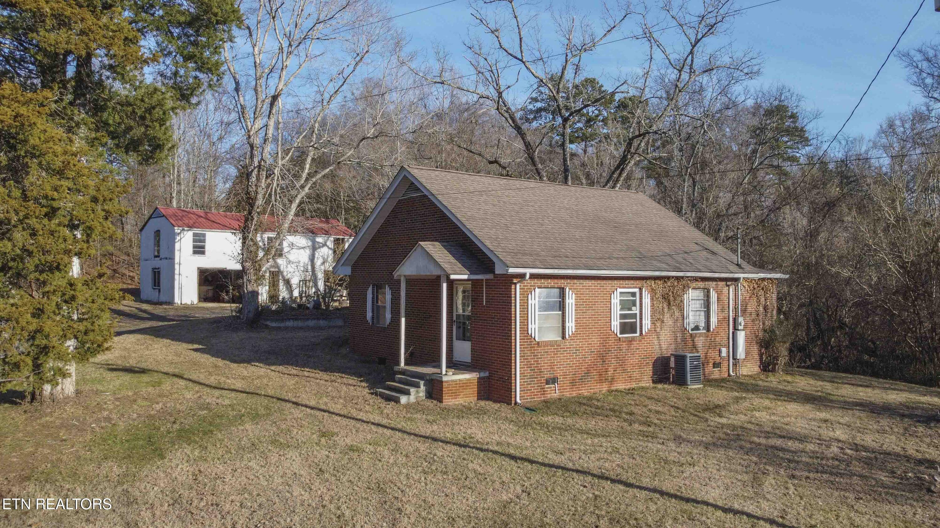 Property Photo:  1876 E Old Topside Rd  TN 37777 