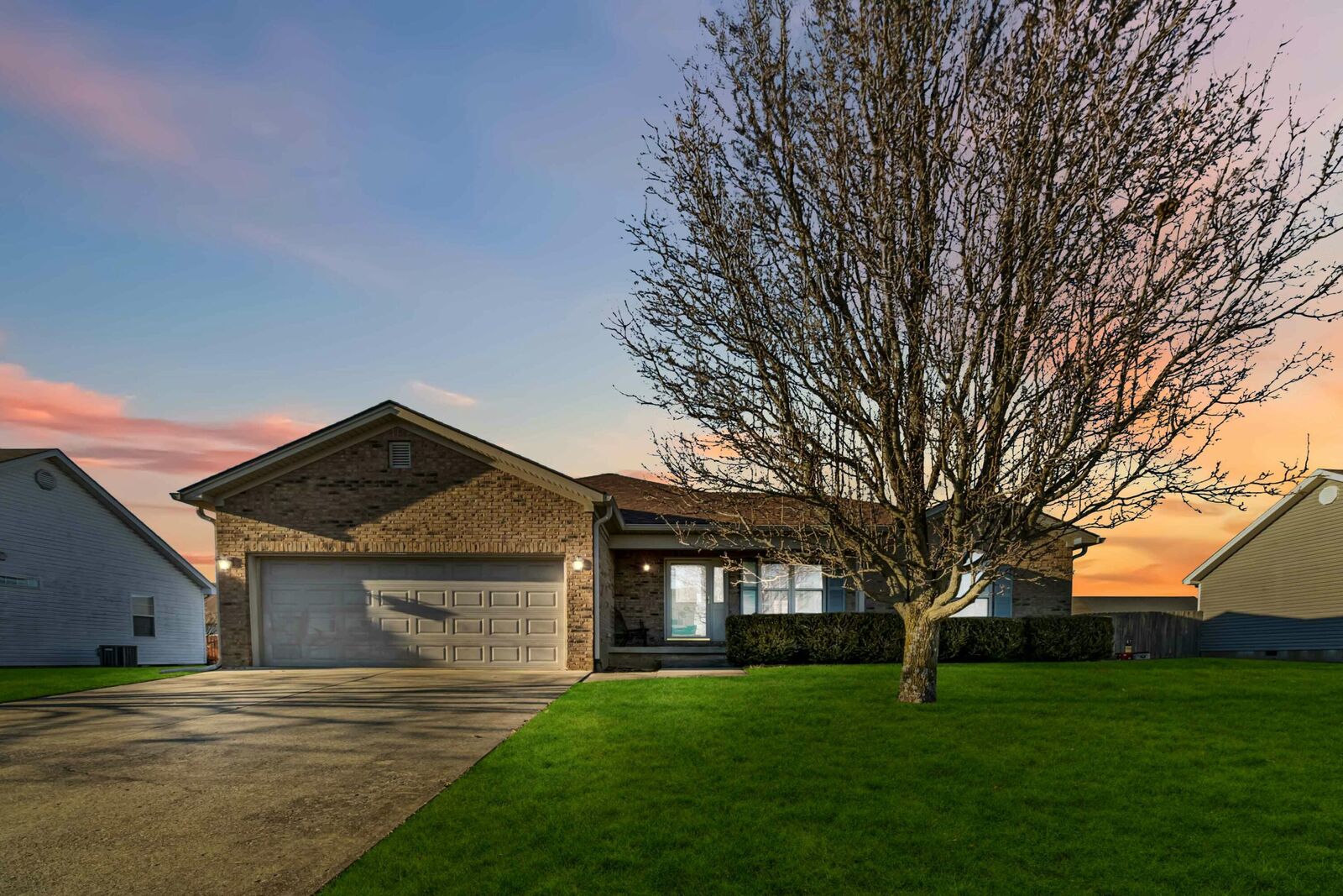 Property Photo: 2013 Paddock Loop KY 40342