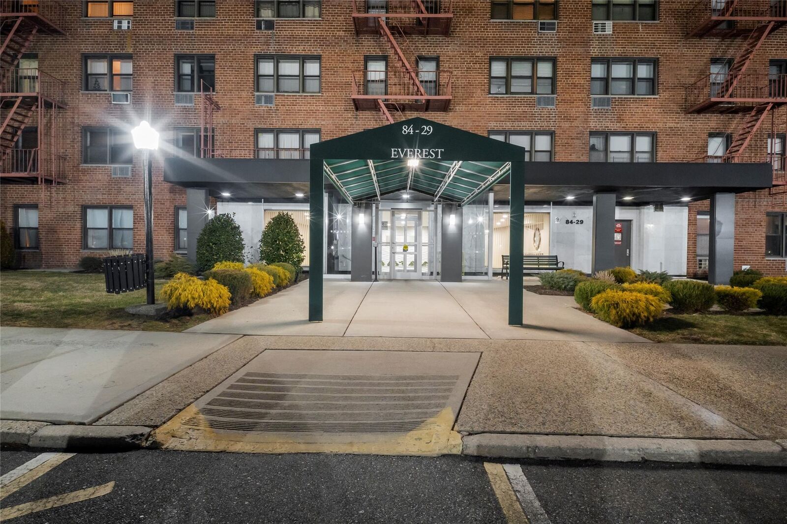 Property Photo:  84-29 155 Avenue 1N  NY 11414