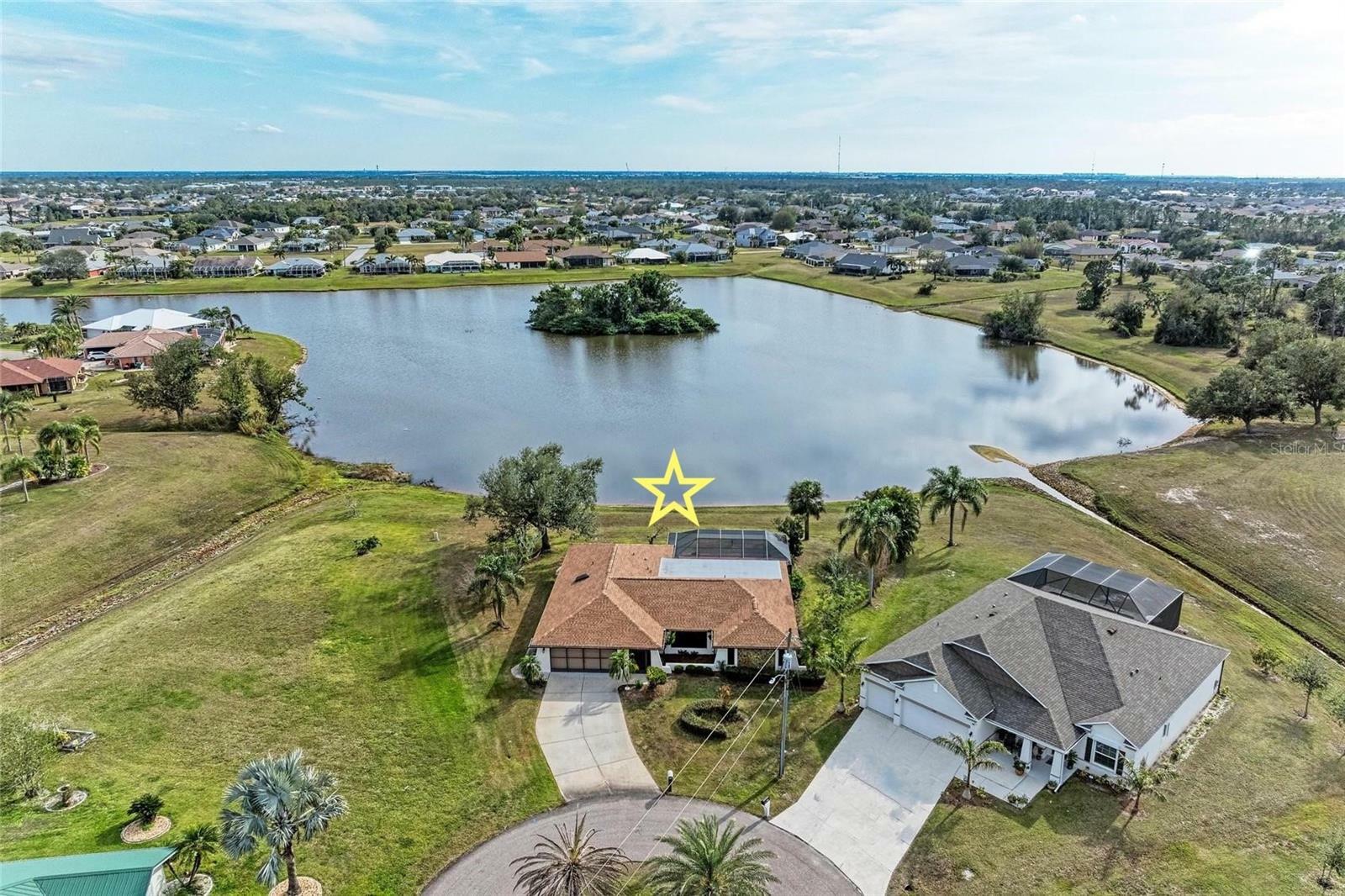 Property Photo: 1115 Venture Court FL 33983