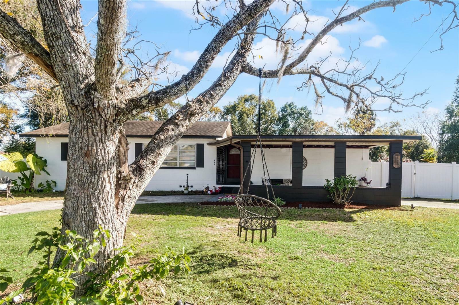 Property Photo:  117 Temple Street  FL 32720 