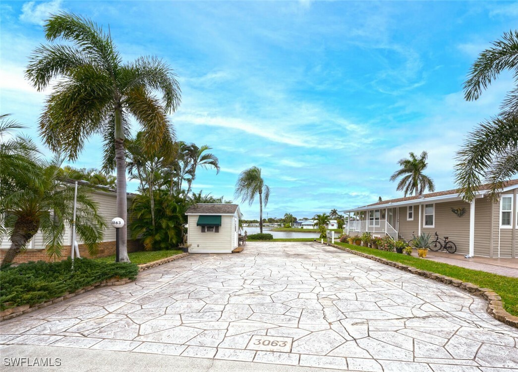 Property Photo:  3063 Waterview Point  FL 34120 