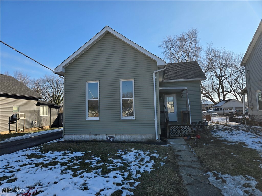 Property Photo:  248 Gray Street  OH 43701 