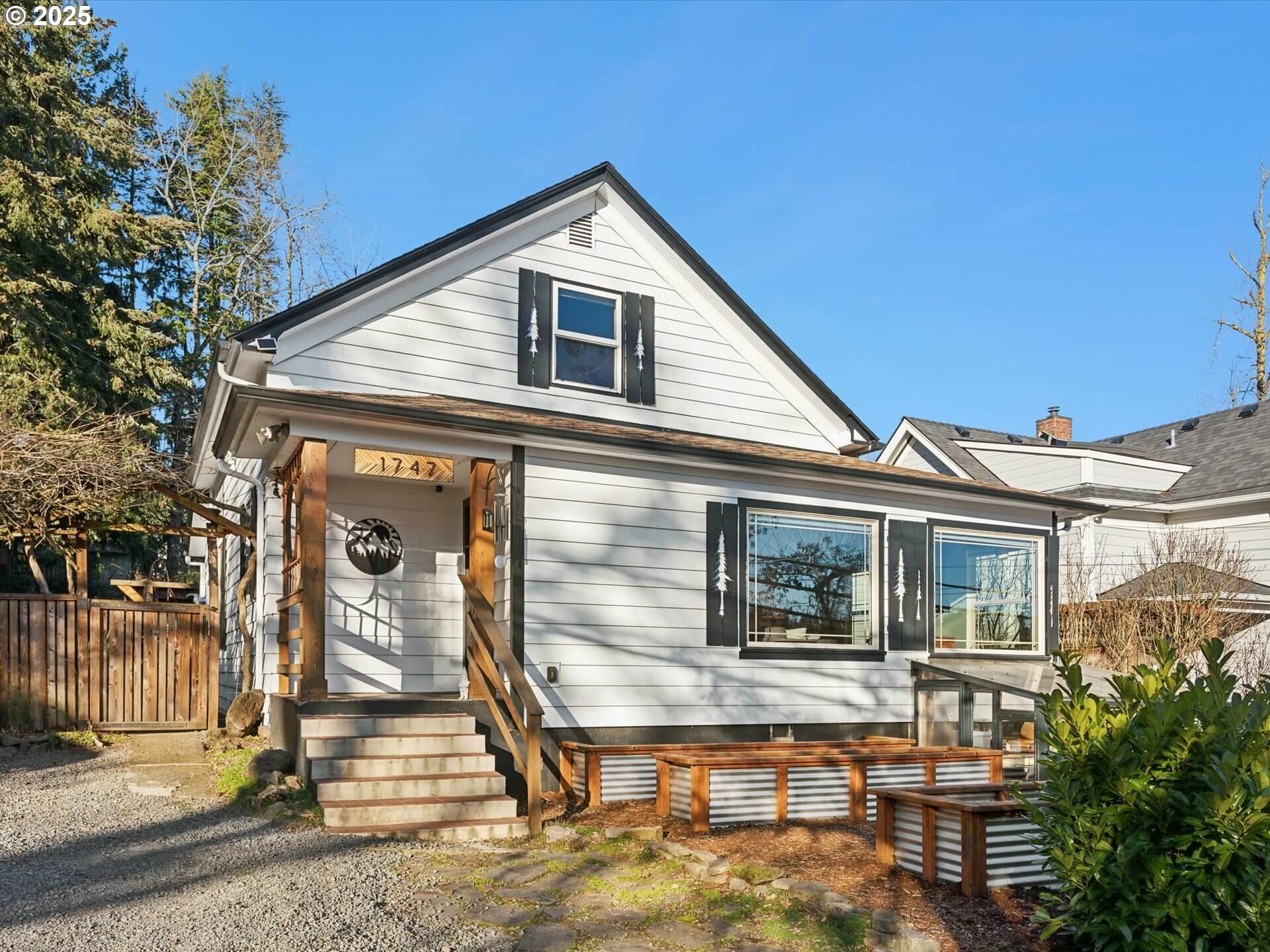 1747 Sunset Ave  West Linn OR 97068 photo