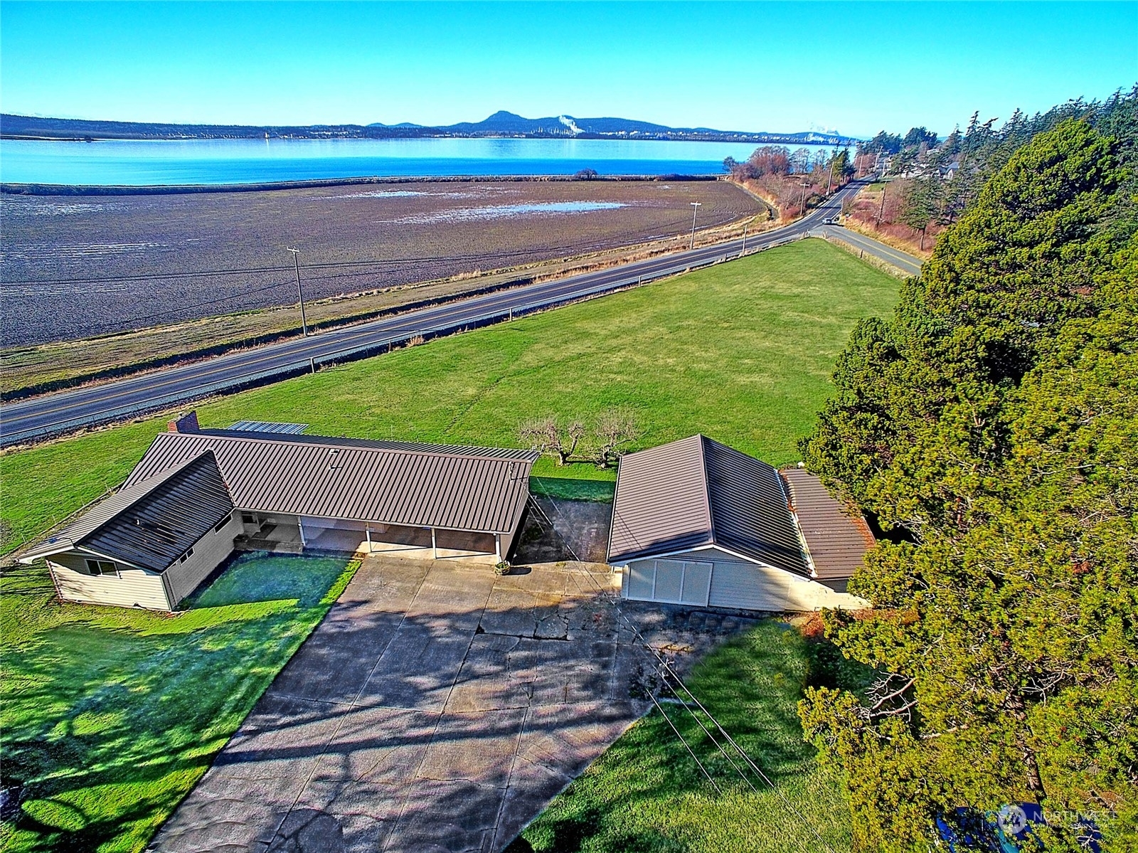 Property Photo:  11536  Walker Road  WA 98273 