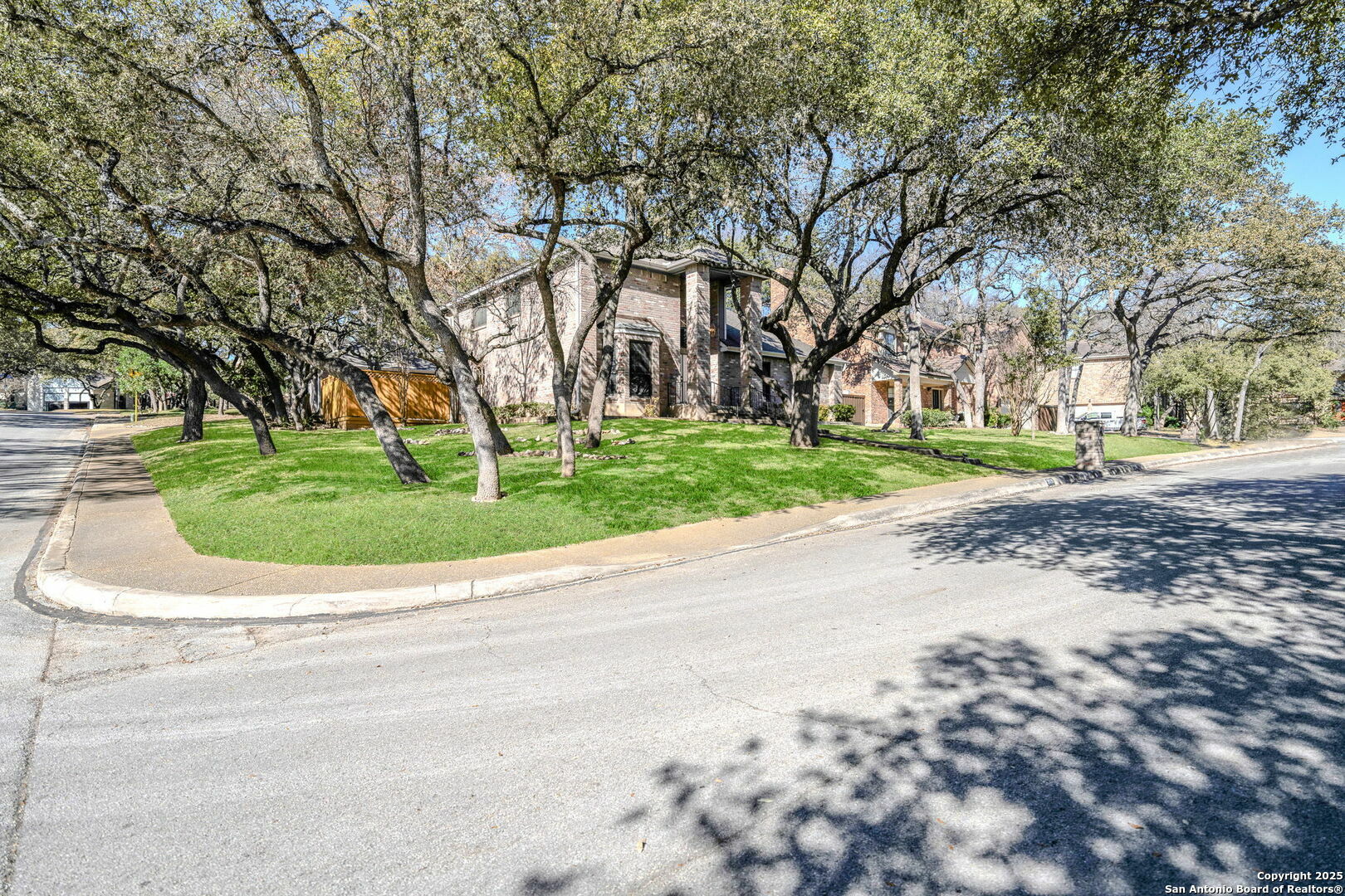 Property Photo:  3019 Orchard Hl  TX 78230 