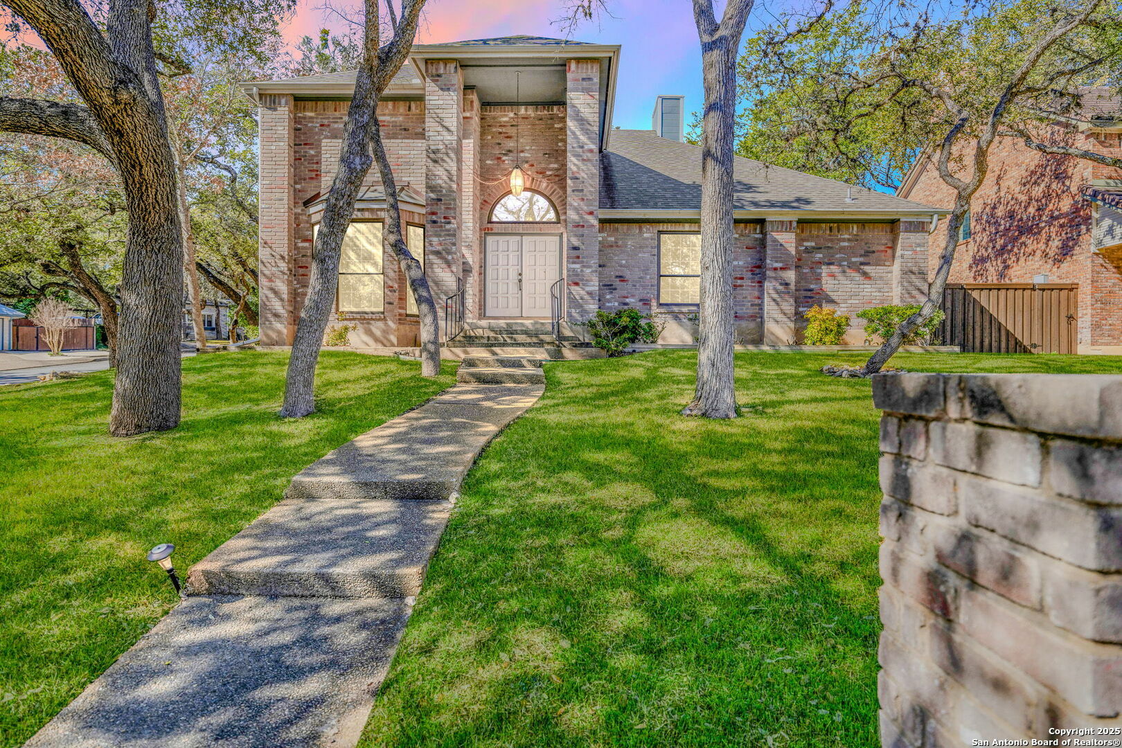 Property Photo:  3019 Orchard Hl  TX 78230 