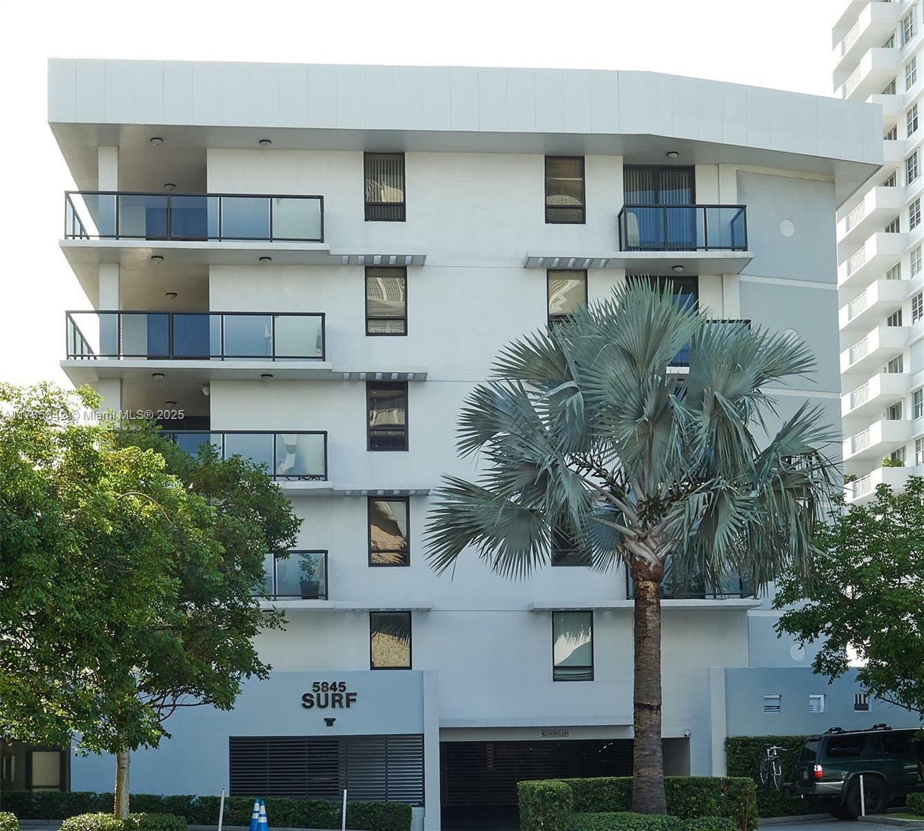 Property Photo:  5845 Collins Ave 304  FL 33140 