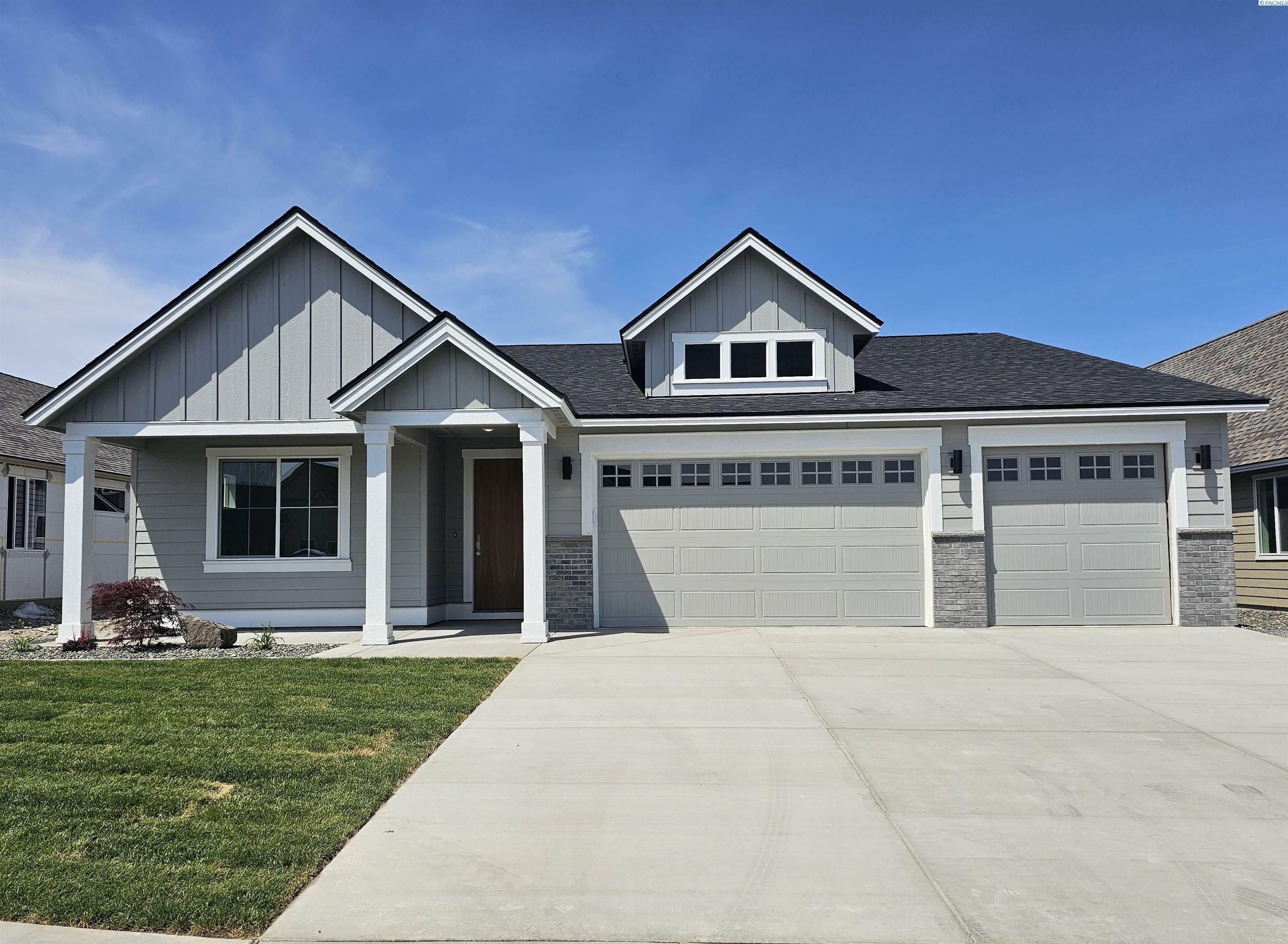 Property Photo: 12109 Dunsmuir Dr. WA 99301