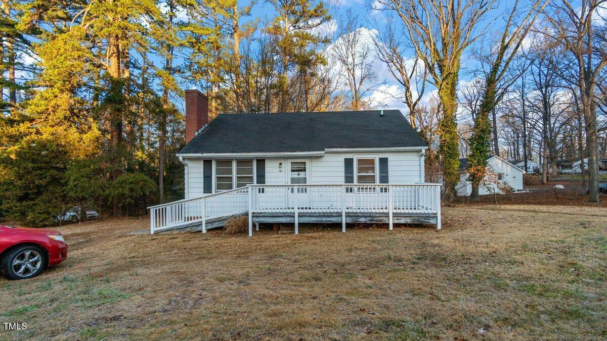 Property Photo:  902 Roanoke Avenue  NC 27536 