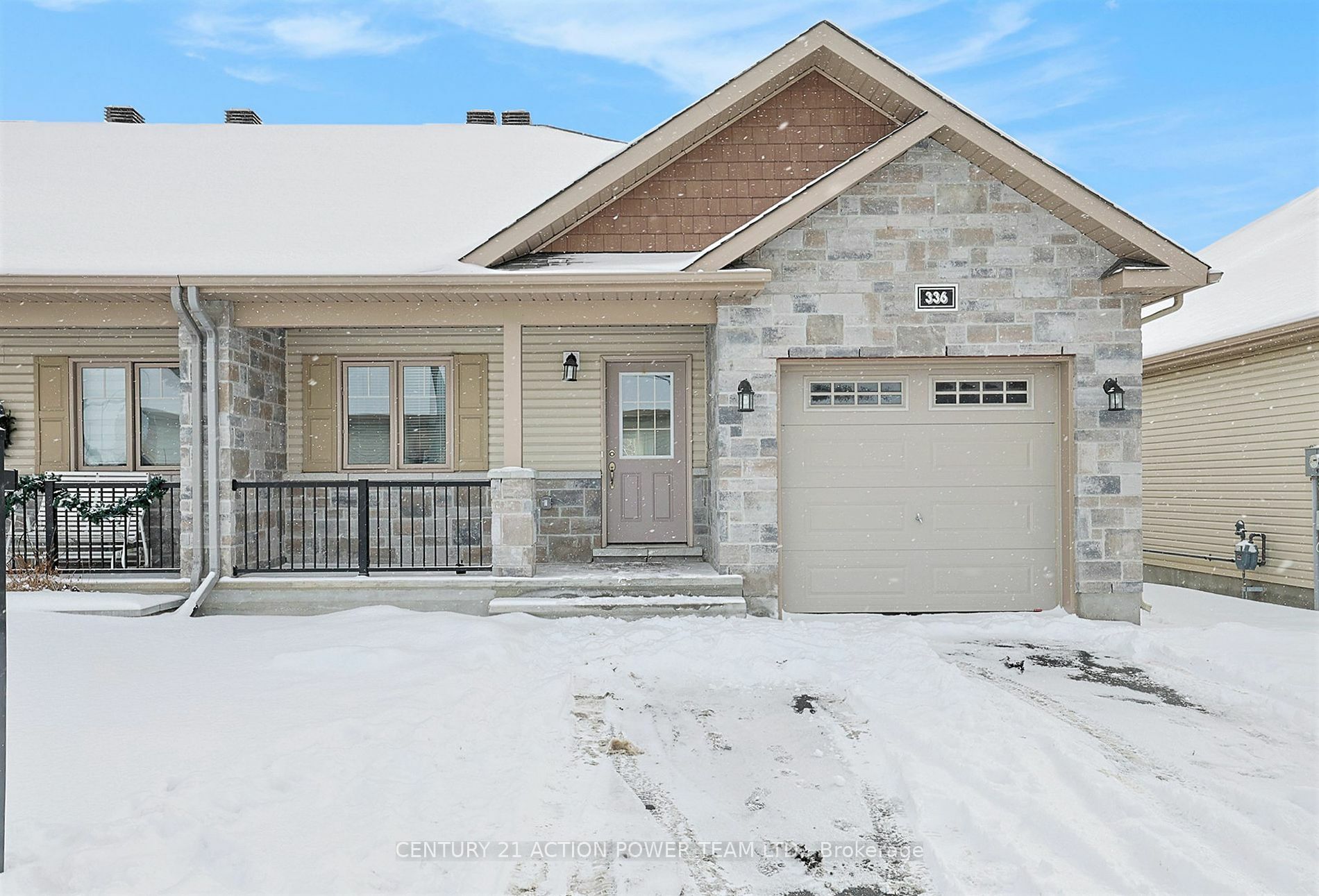 Property Photo:  336 Solstice Cres S  ON K0A 1W0 