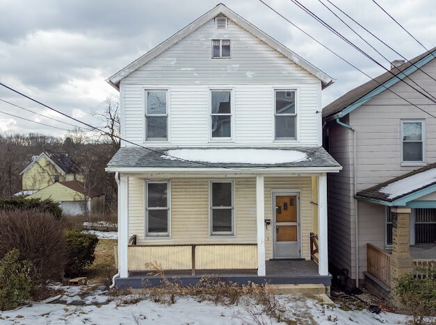 Property Photo:  1216 Center Street  PA 15221 