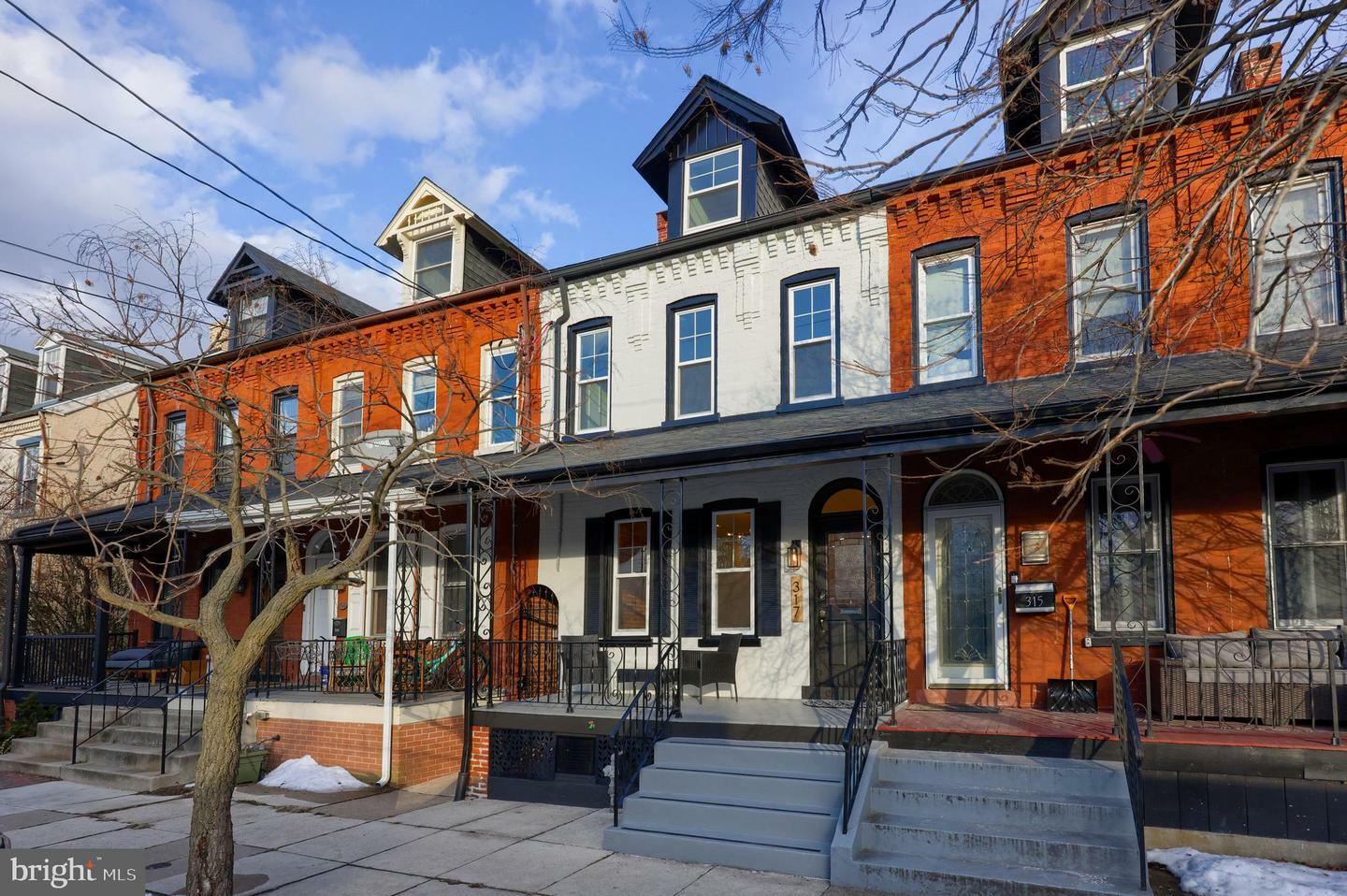 Property Photo:  317 N Charlotte Street  PA 17603 