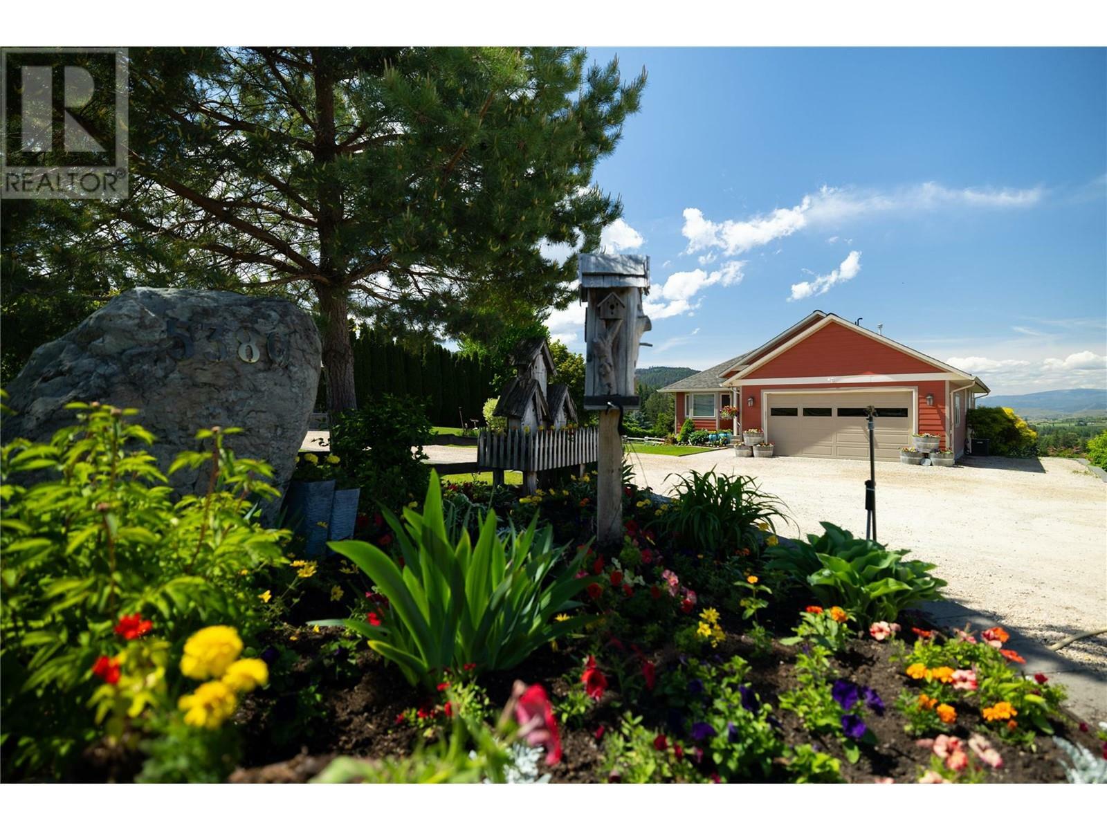 Photo de la propriété: 5380 Learmouth Road BC V1B 3E8
