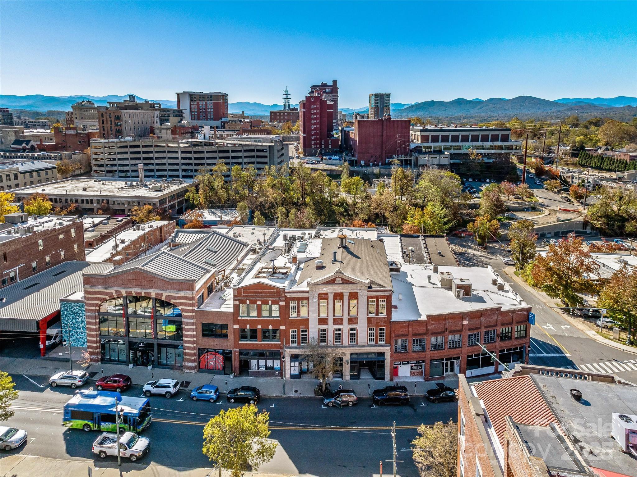 Property Photo: 75 Broadway Street 301 NC 28801