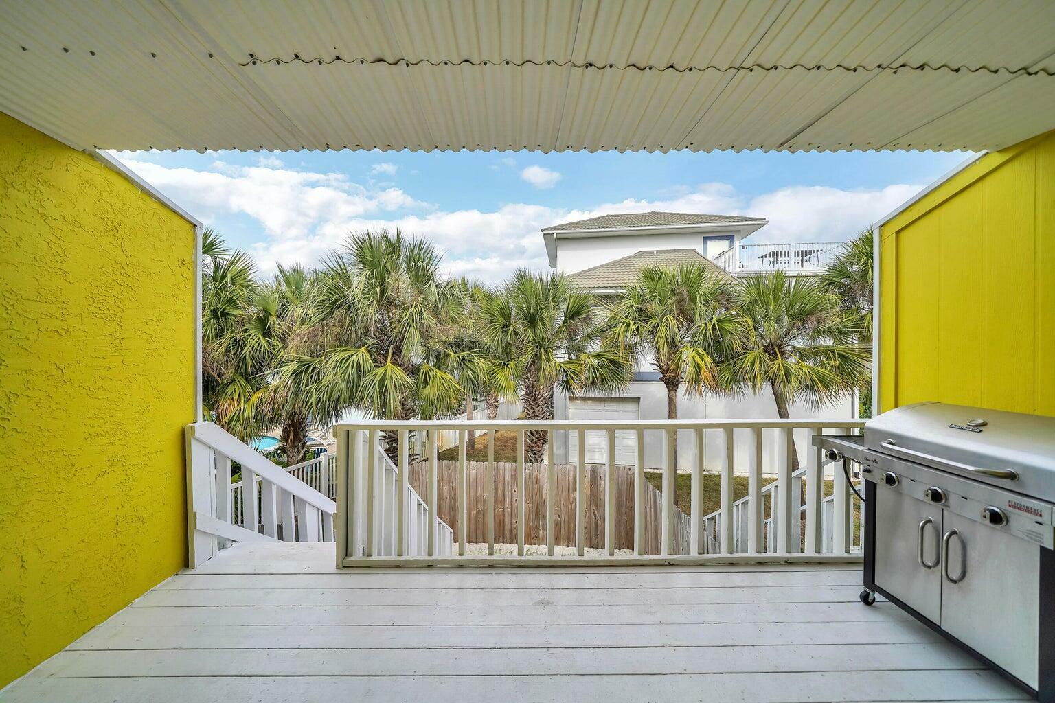 Property Photo:  8468 Gulf Boulevard # Ut-4  FL 32566 