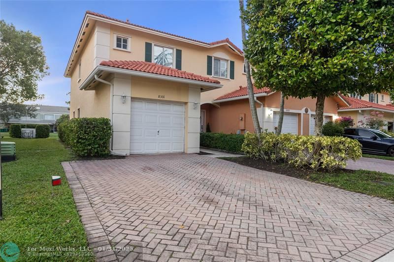 8301 Santa Monica Ter  Tamarac FL 33321 photo