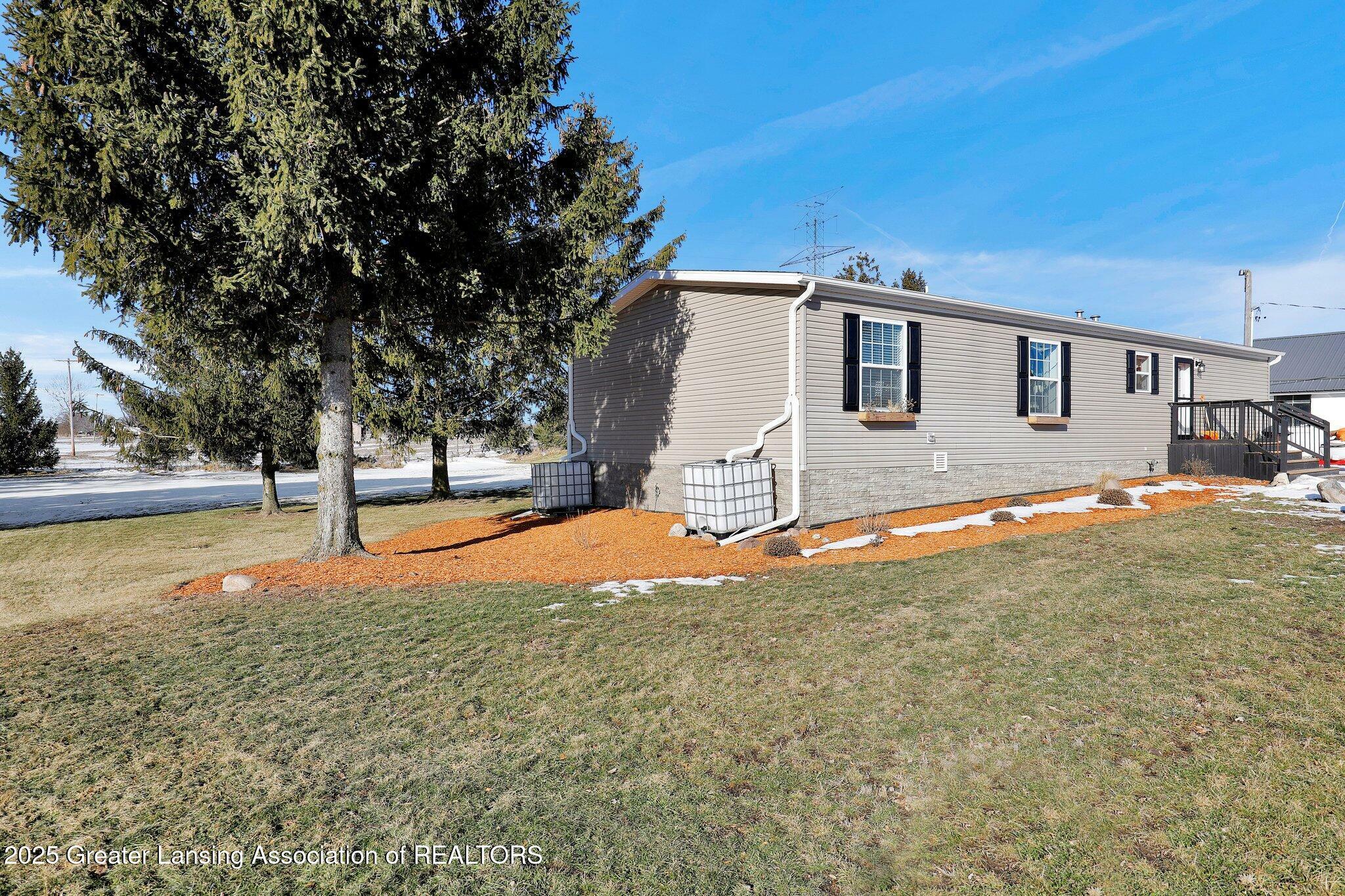 Property Photo:  2503 Butterfield Highway  MI 49284 