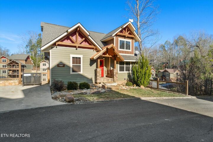 Property Photo: 712 Still Hill Way TN 37738