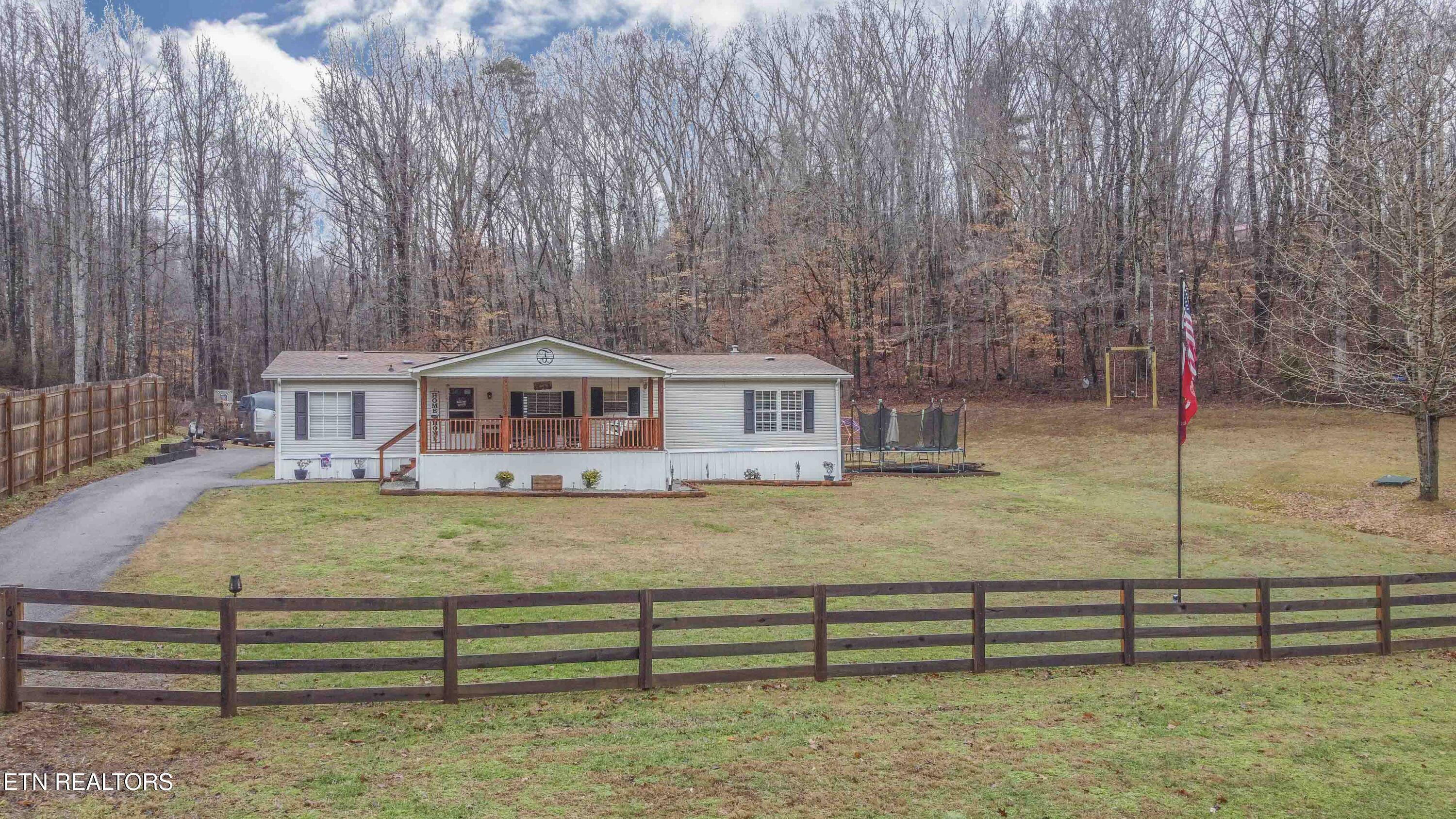 607 Duncan Hollow Rd  Harriman TN 37748 photo