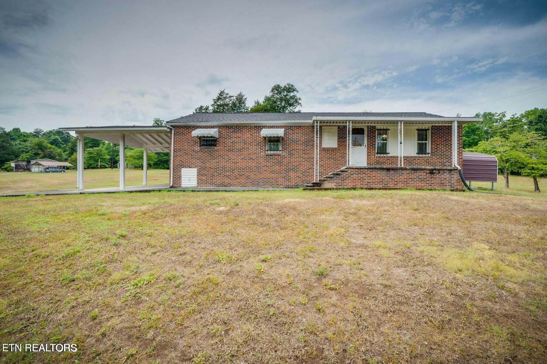 Property Photo: 1184 Raccoon Valley Rd TN 37807