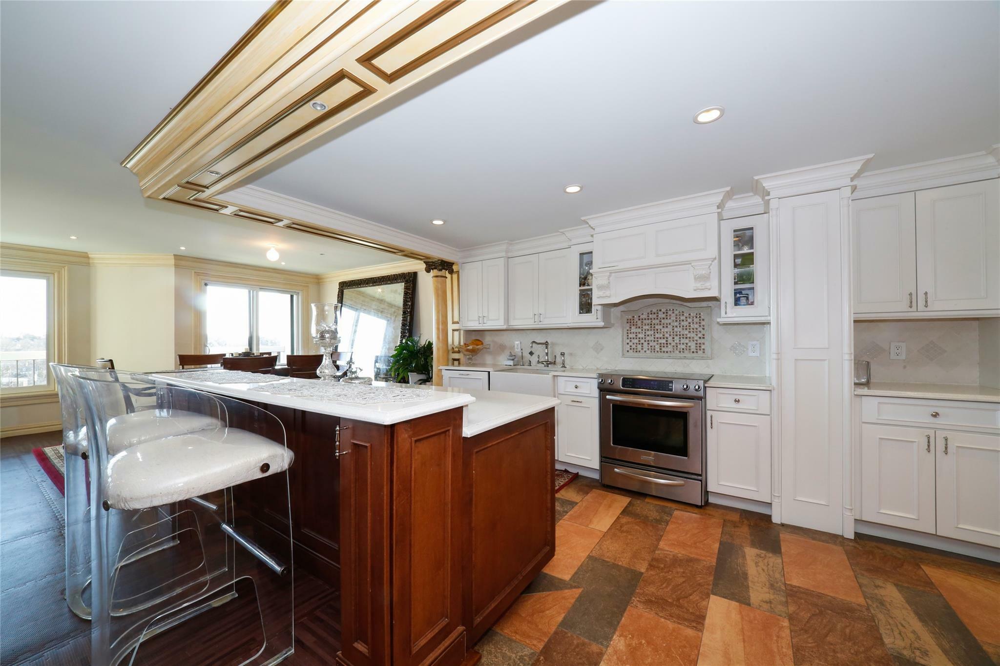 Property Photo:  200 High Point Drive 415  NY 10530 