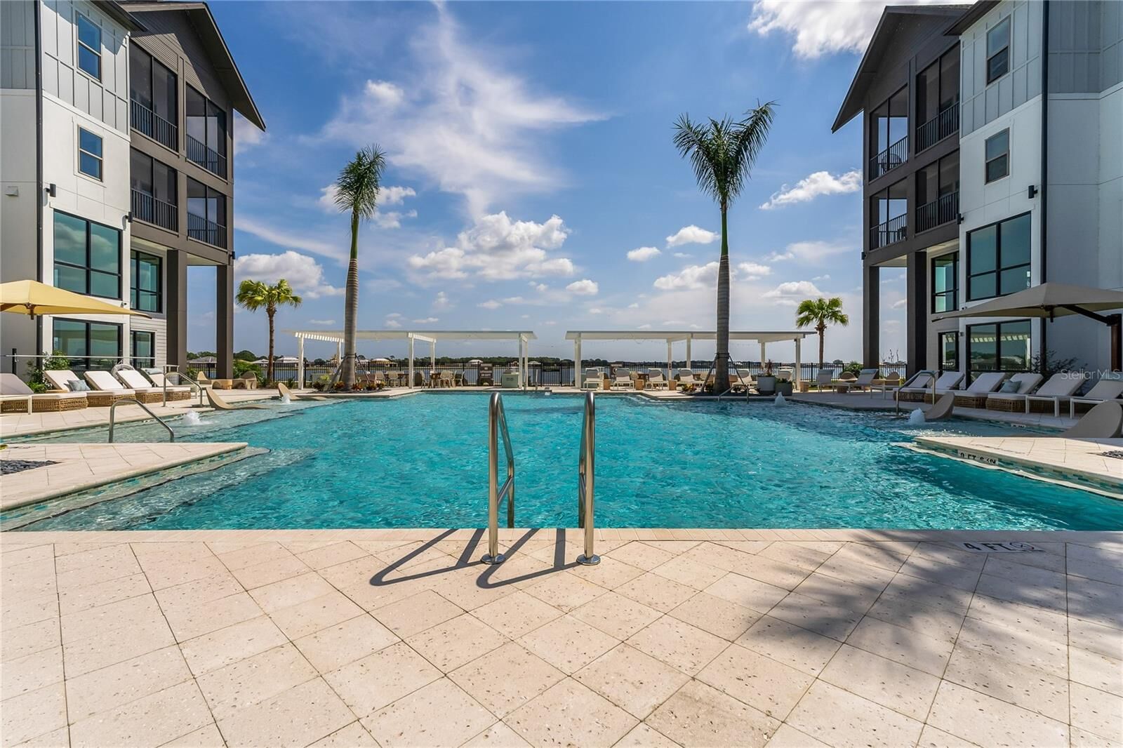 Property Photo: 1420 Lakefront Drive 7114 FL 34240